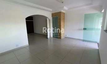 Imagem 3: Casa Comercial para alugar, 6 quartos, Brasil - Uberlândia/MG - Rotina Imobiliária