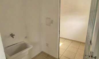 Imagem 4: Aluga-se casarão no Valqueire com varanda