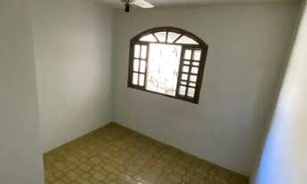 Imagem 6: Imóvel para aluguel tem 330 metros quadrados com 4 quartos