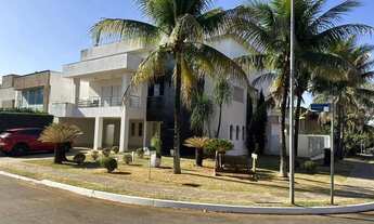 Imagem 4: Sobrado para venda possui 409 metros quadrados com 5 quartos em Jardins Atenas - Goiânia