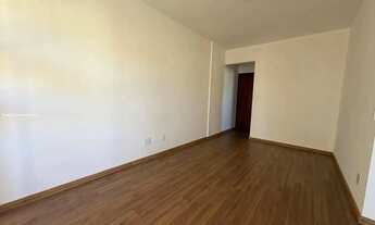 Imagem 2: Apartamento para Venda em Belo Horizonte, Horto, 2 dormitórios, 1 suíte, 2 banheiros, 1 va