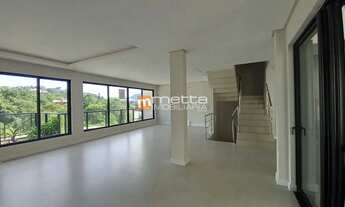 Imagem: Casa geminada, com 3 suítes, no bairro