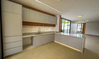 Imagem 3: Casa Subtérrea com 3 Suítes Plenas, completa em armários - Condomínio Vale Verde