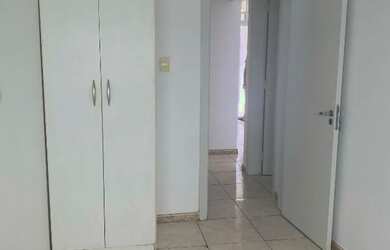 Imagem 5: Alugo Apartamento no Parque 10 com 2 quartos