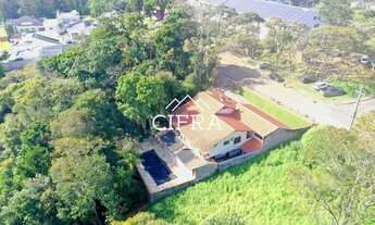 Imagem 7: Casa de Alvenaria - Venda - 04 quartos - 405m² - Semi Mobiliada - Piscina Aquecida - Rua R