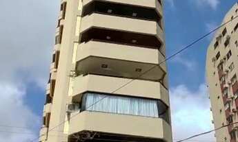 Imagem 4: Apartamento à Venda no Edificio São Francisco c/ 182m2, Nascente, suítes c/ sacadas
