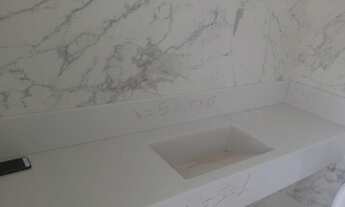 Imagem 6: Casa de condomínio para venda possui 300 metros quadrados com 4 quartos