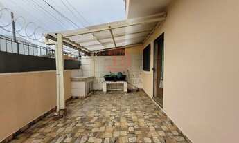 Imagem 4: Sobrado frontal na Avenida