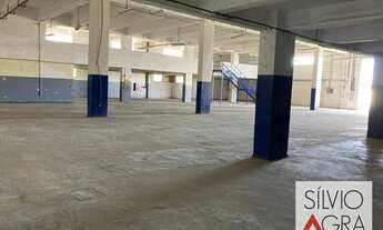 Imagem 2: GALPÃO 03 PAVIMENTOS NA CALÇADA