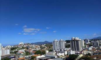 Imagem 4: Cobertura para venda com 348 metros quadrados com 3 quartos em Estreito - Florianópolis