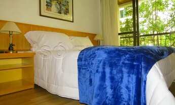 Imagem 6: Flat mobiliado com 2 dormitórios, andar alto, sala e suíte avarandadas. Sem fiador