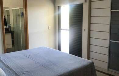 Imagem 6: Apartamento 4 Dormitórios sendo 2 suítes Varanda 3 Vagas de garagem