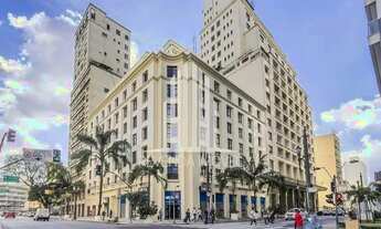 Imagem: Jacques Pilon Studio decorado à venda com