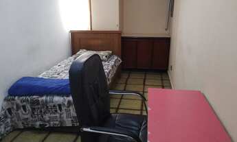 Imagem 3: Quarto disponível uma quadra do metrô Praça da Árvore ?