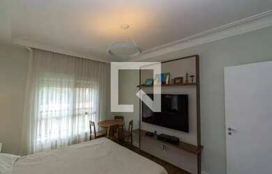 Imagem 2: Apartamento para aluguel possui 232 metros quadrados com 4 quartos