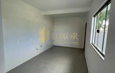 Imagem 6: Sobrado geminado na Meia Praia em Navegantes SC