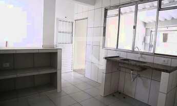 Imagem 3: Casa para Aluguel - Vila Zulmiran, 1 Quarto, 32 m2