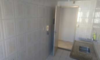 Imagem 5: Alugo excelente apartamento de 2 quartos, com varanda, muito bem localizado