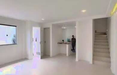 Imagem 2: Primeira Locação! Casa triplex de condomínio em fino acabamento a 7 minutos do