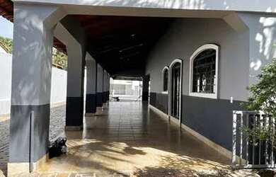 Imagem 4: Casa excelente para investir ou morar com auditório