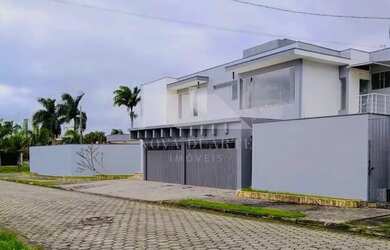 Imagem 2: Casa com excelente localização, com luminosidade natural, bairro Prainha