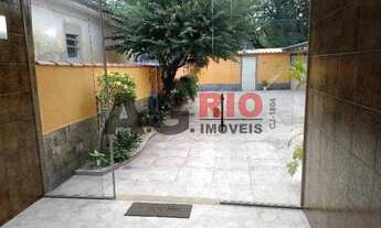 Imagem 2: Casa de rua-À VENDA-Bangu-Rio de Janeiro-RJ