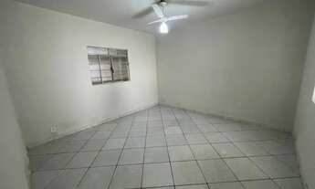 Imagem 3: Casa no Vinhais com área externa em ótima localização