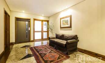 Imagem 5: Imóvel na Pedro Weingartner com 3 dormitórios e 244m²