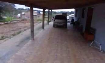 Imagem 2: Velleda oferece Velleda oferece casa com 4 dorm em cond fechado, à 1km do asfalto em Águas