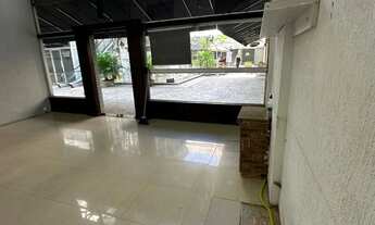 Imagem 2: VENDO OU ALUGO ACEITO CARRO EM TROCAR LOJA c/ 80 m², Shopping Barra World