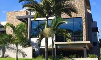 Imagem 3: Sobrado para venda possui 405 metros quadrados com 3 quartos