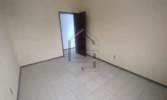 Imagem 7: Viva com luz natural e localização imbatível na Agronômica a 1 quadra da Beira-Mar