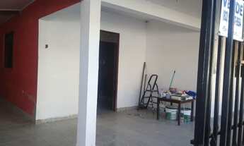 Imagem 2: Casa pronta em Fernão Velho, 320 m2, 3 Q, 2 WC, 2 Salas. 1 dispensa. 1 cozinha ENORME