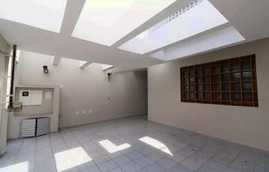 Imagem 3: Sobrado de luxo com 4 dormitórios e churrasqueira no Condomínio Vila São Francisco em São