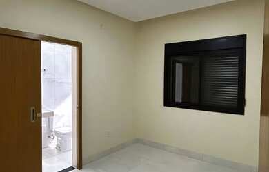 Imagem 4: Casa no Jardins do Lago 180m² 3 Suítes Master com Closet Piscina Aquecida e Área Gourmet