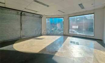 Imagem 2: Excelente oportunidade. Venha conhecer esta loja comercial na Avenida Água Fria, com 10 va