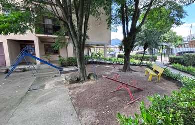 Imagem 3: Imóvel para venda tem 73 metros quadrados com 2 quartos em Bom Jesus - Porto Alegre - RS