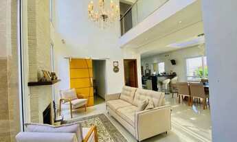 Imagem 6: Belíssimo sobrado ensolarado com muito espaço verde e vista para a Pedra Grande!!