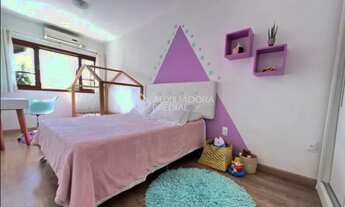 Imagem 5: Casa de condomínio para venda tem 270 metros quadrados com 5 quartos