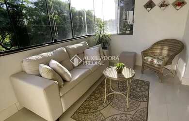 Imagem 4: Imóvel para venda possui 90 metros quadrados com 2 quartos em Jardim Itu - Porto Alegre