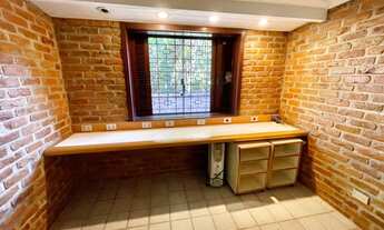 Imagem 7: Casa de para venda com 656 metros quadrados de área construída e 1100m de terreno