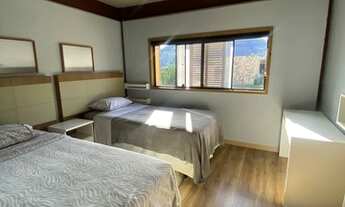 Imagem 6: Casa moderna, estilo apartamento, tudo novo, vista para o verde! Condomínio fechado!