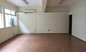 Imagem 3: EXCELENTE CONJUNTO COMERCIAL COM 04 SALAS, COZINHA, 02 BANHEIROS PARA LOCAÇÃO NO CENTRO