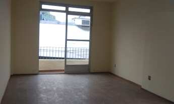 Imagem 3: Apartamento amplo ventilado, boa iluminação natural salão três quartos - Bonsucesso - RJ