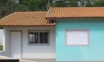 Imagem: Casa de condomínio térrea para venda possui