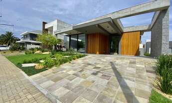 Imagem 5: Casa de condomínio térrea para venda possui 225 metros quadrados com 4 quartos