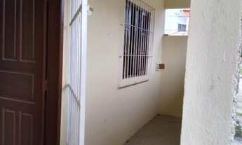 Imagem 2: Casa para Venda em Serra, Jacaraípe, 2 dormitórios, 1 banheiro, 1 vaga