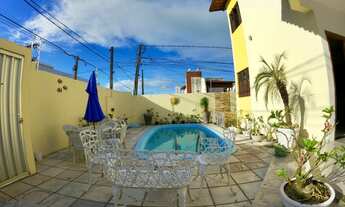 Imagem 3: Casa Duplex com Piscina e Área Gourmet