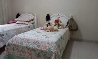 Imagem 3: Casa de condomínio para venda possui 222 metros quadrados com 4 quartos