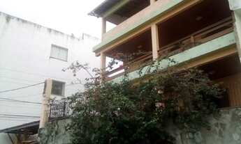 Imagem 2: Itapuã- Casa triplex para venda com 4 Quartos, piscina privativa, 350m² construídos